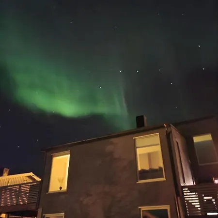 Δωμάτια σε οικογενειακή κατοικία Great In A Large Modern Τρόμσο